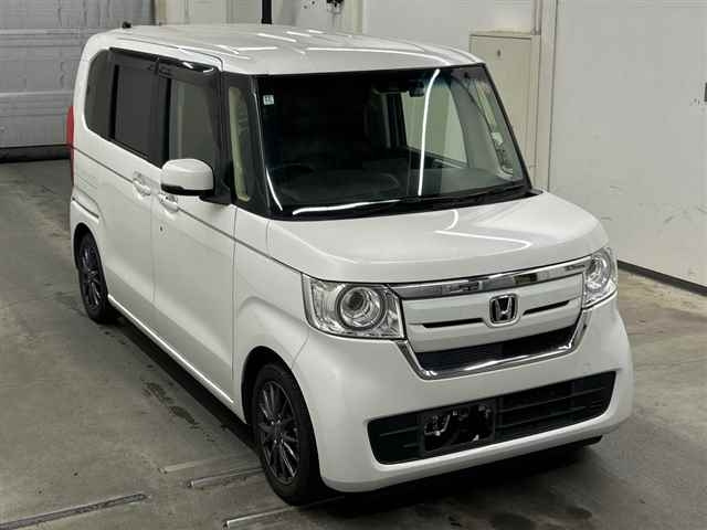 Honda N BOX stock vehicle from Japan