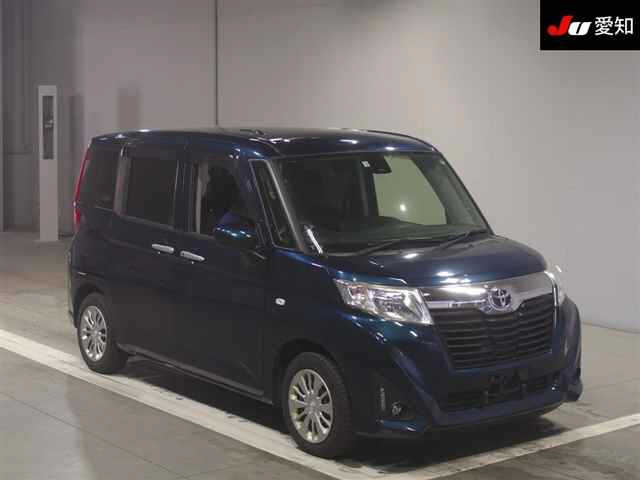 Toyota Roomy stock vehicle from Japan